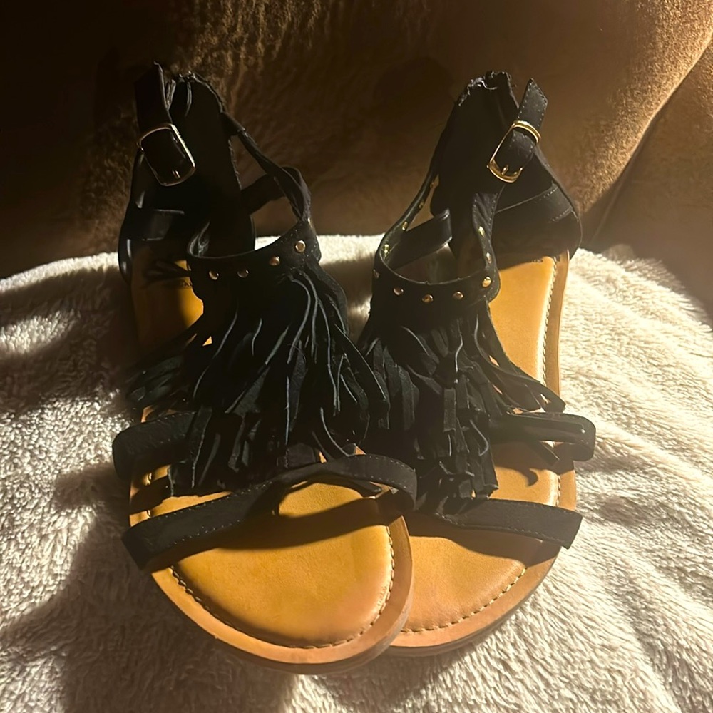 Fergalicious size 10- fair condition